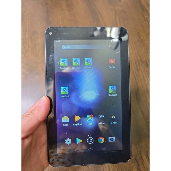 DigiLand DL701Q 7" Android Tablet – 8GB – Wi-Fi – Black - Picture 2 of 16